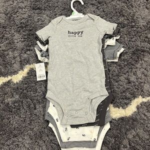 Carter’s baby clothing NWT panda set 5 pcs,size 18 months